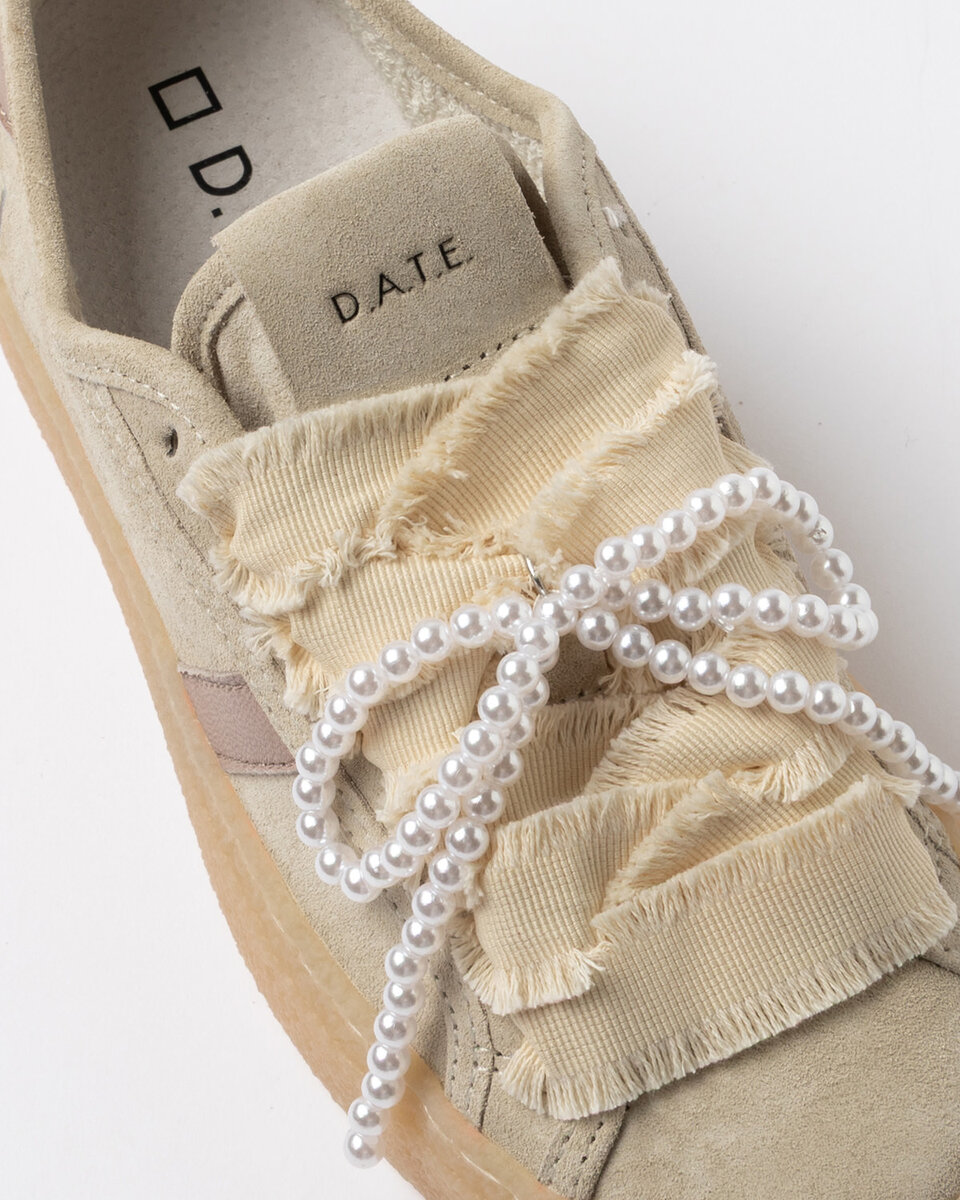 BEIGE CON FIOCCHETTO DELICATO