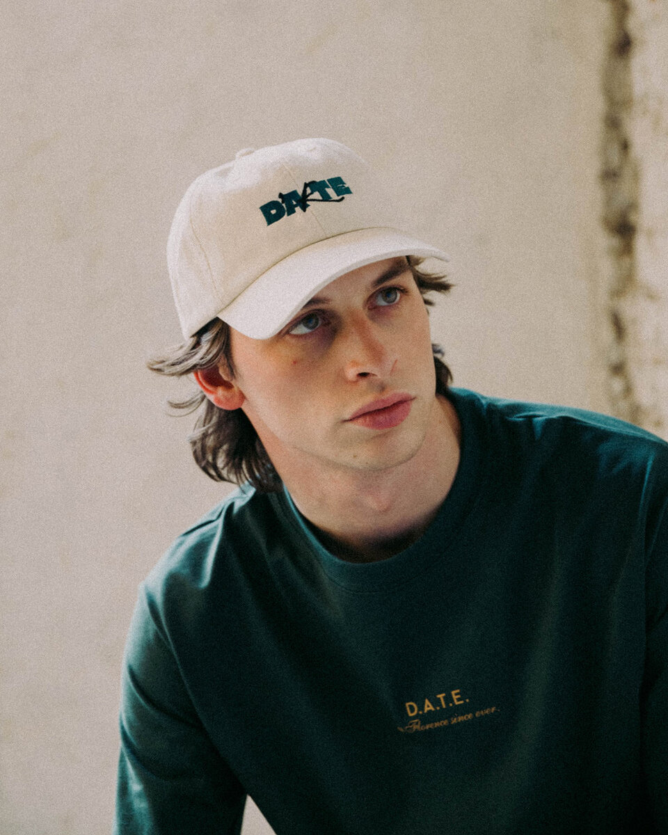 CAPPELLINO DA BASEBALL D'ARTE AVORIO